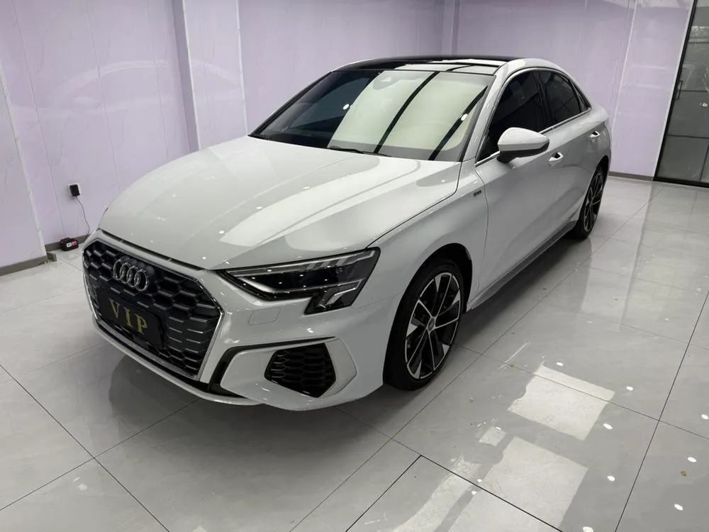 Audi A3 Facelift A3L Limousine 35 TFSI Fashion Sport Version, 2023 — фото 1