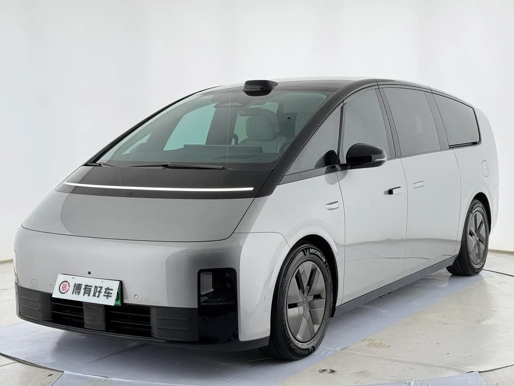 Li Auto MEGA, 2024