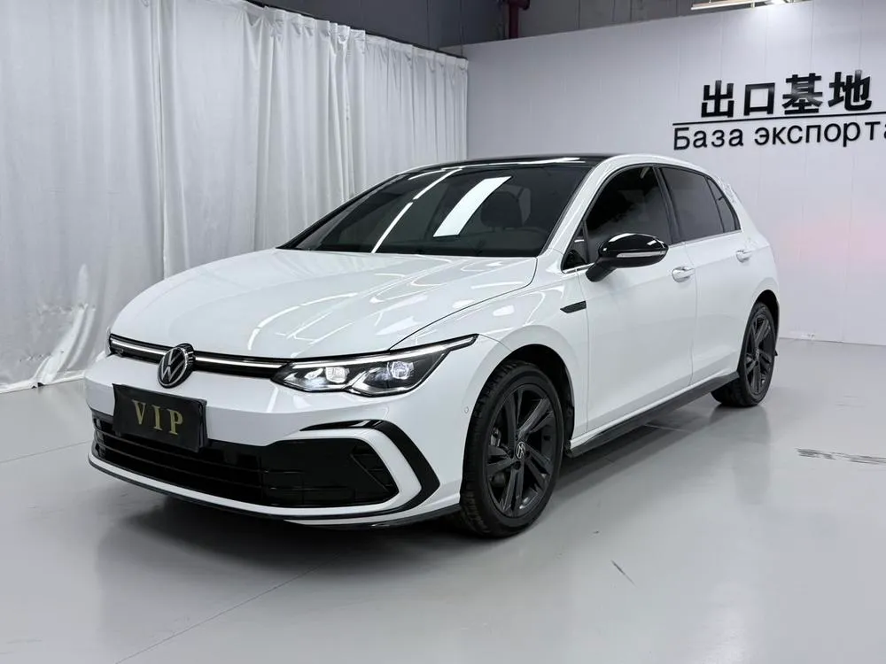 Volkswagen Golf, 2023