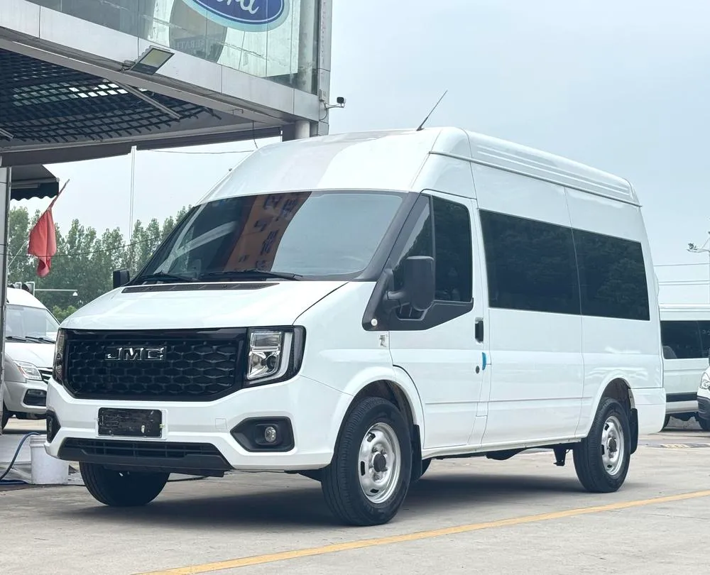 JMC Fushun 2.0T Manual Diesel Version 7 Seater, 2023 — фото 1