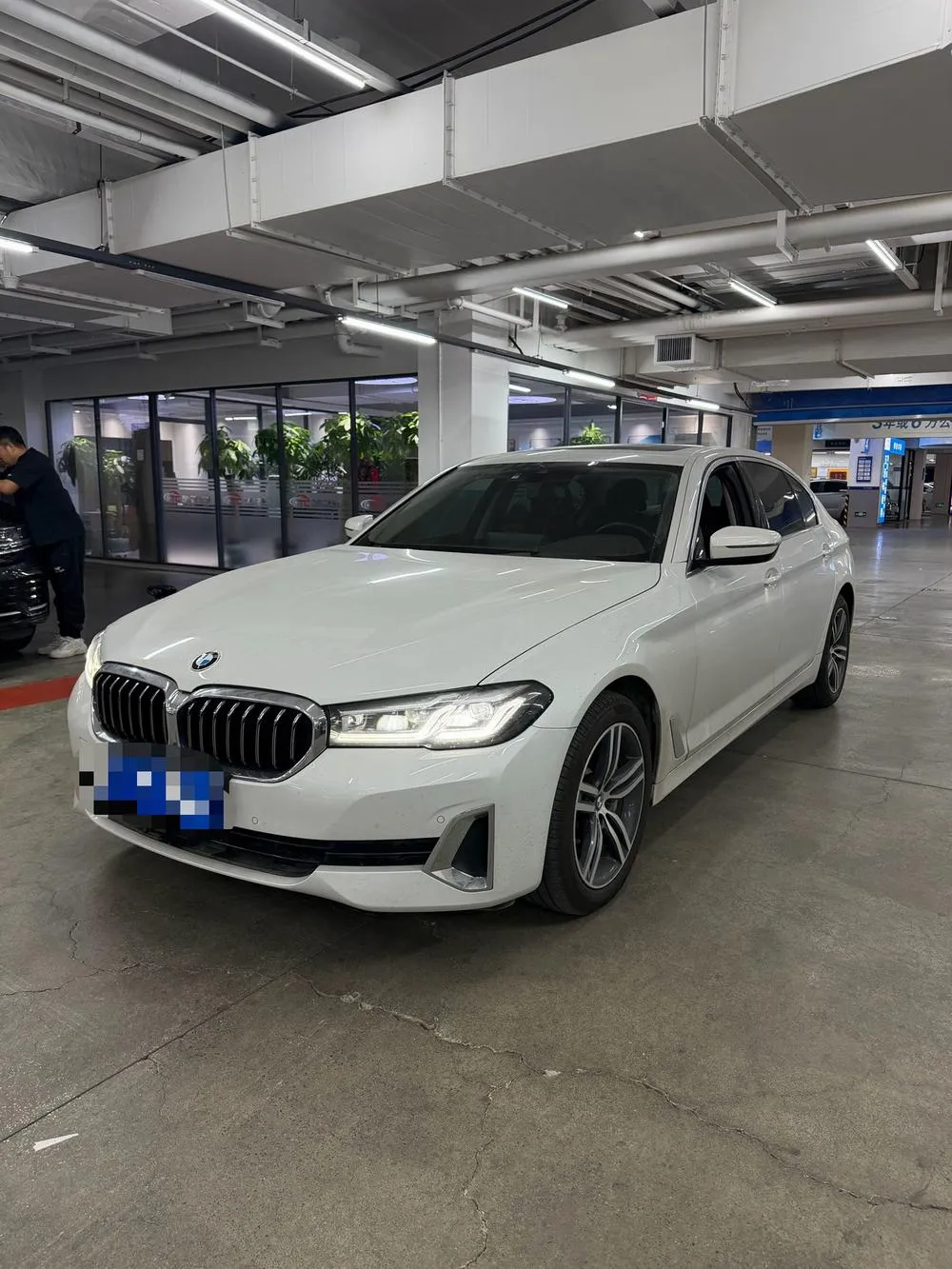 BMW 5-Series, 2021