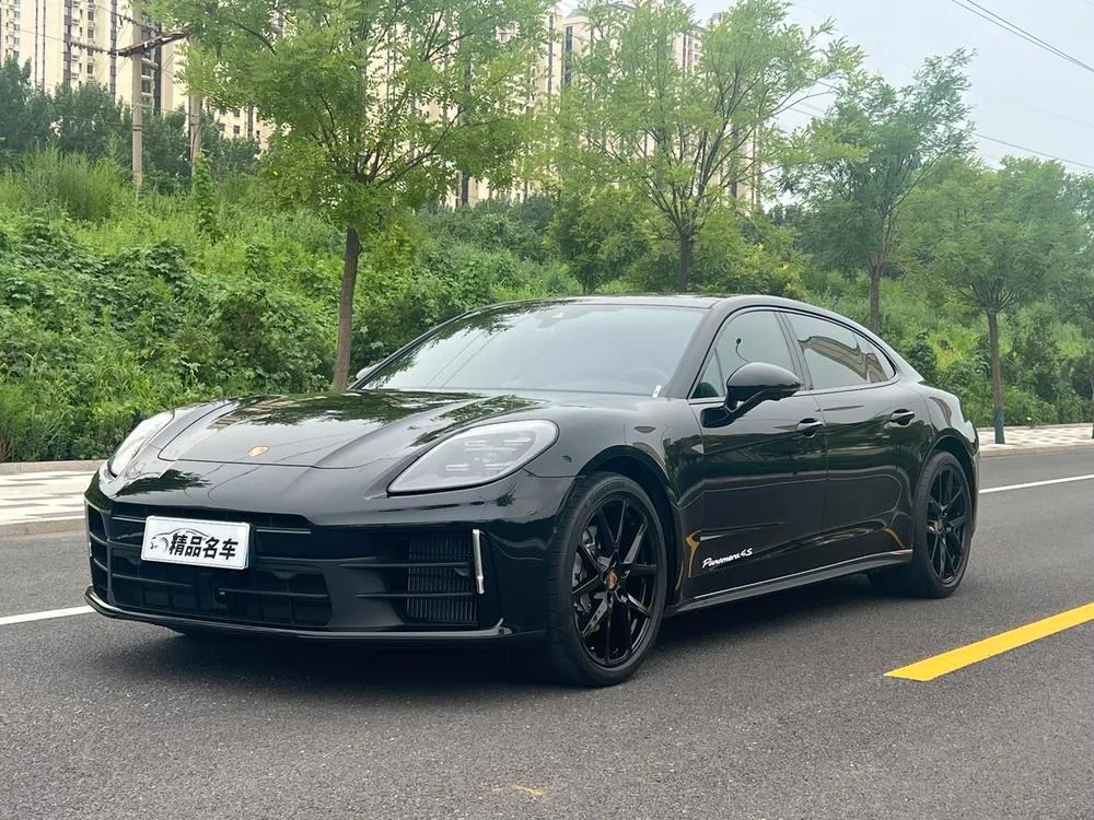 Porsche Panamera, 2024