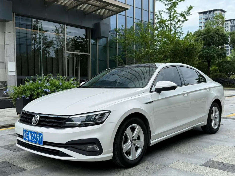 Volkswagen Lamando 230TSI DSG Style Edition, 2021 — фото 1