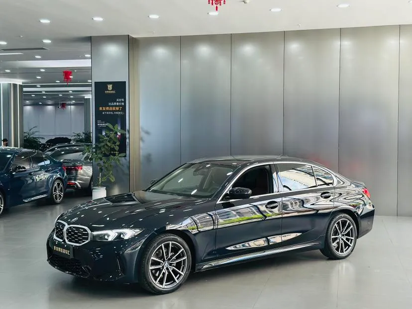 BMW 3-Series, 2023