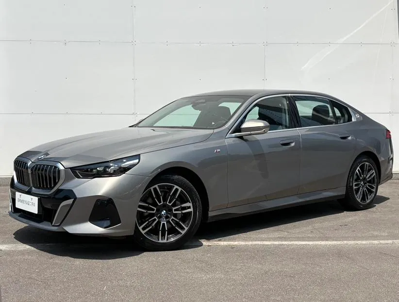 BMW 5-Series, 2024