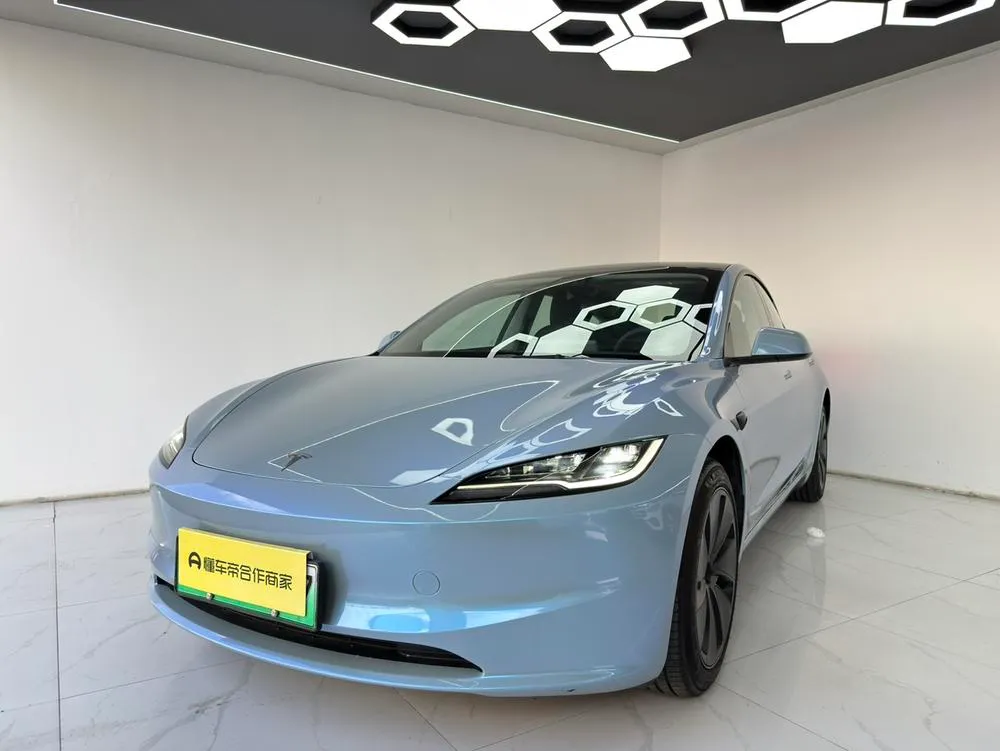 Tesla Model 3, 2023