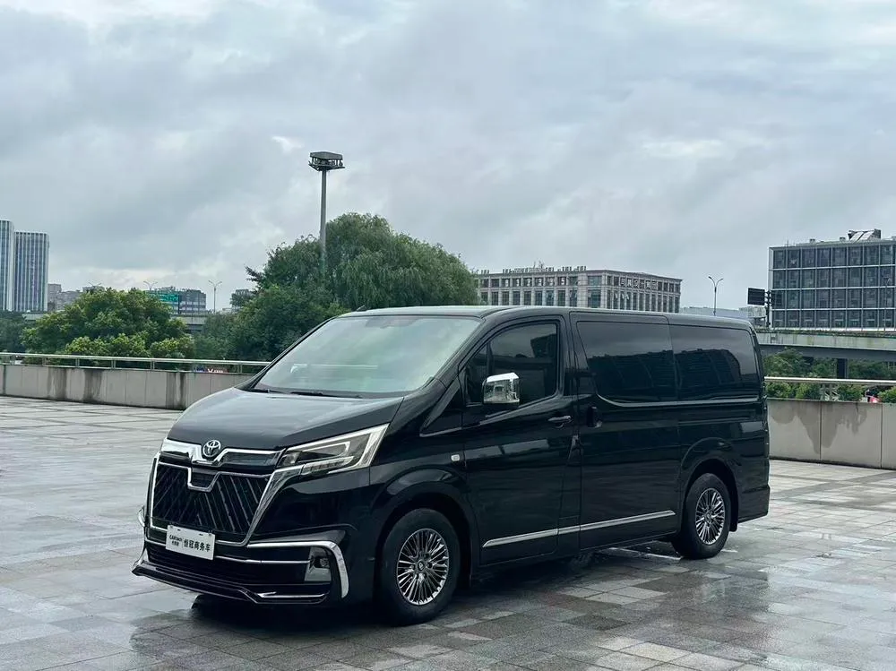 Toyota Hiace, 2023