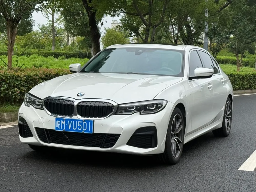 BMW 3-Series, 2021
