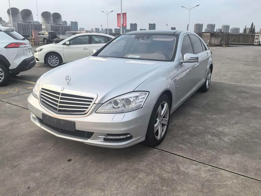 Mercedes-Benz S-Class, 2010