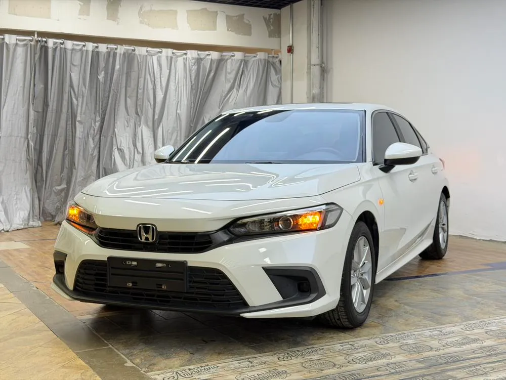 Honda Civic 180TURBO CVT Style Edition, 2022 — фото 1