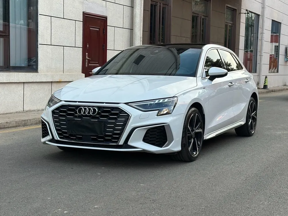Audi A3 Sportback 35 TFSI Fashion Sport Version, 2022 — фото 1