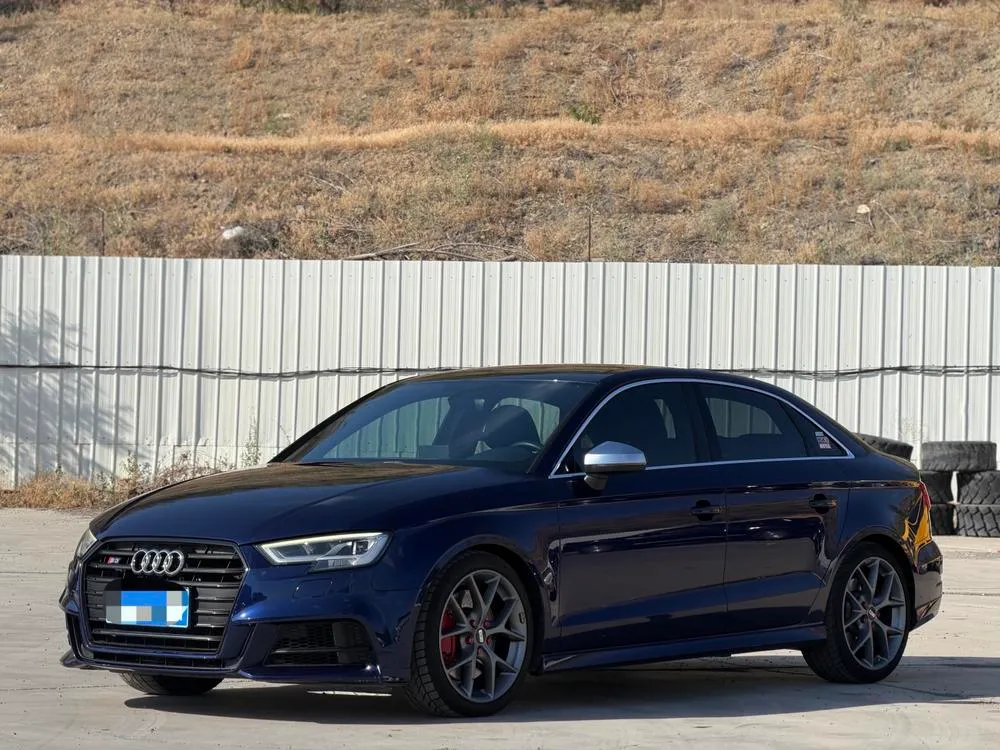 Audi S3 Facelift S3 2.0T Limousine, 2017 — фото 1