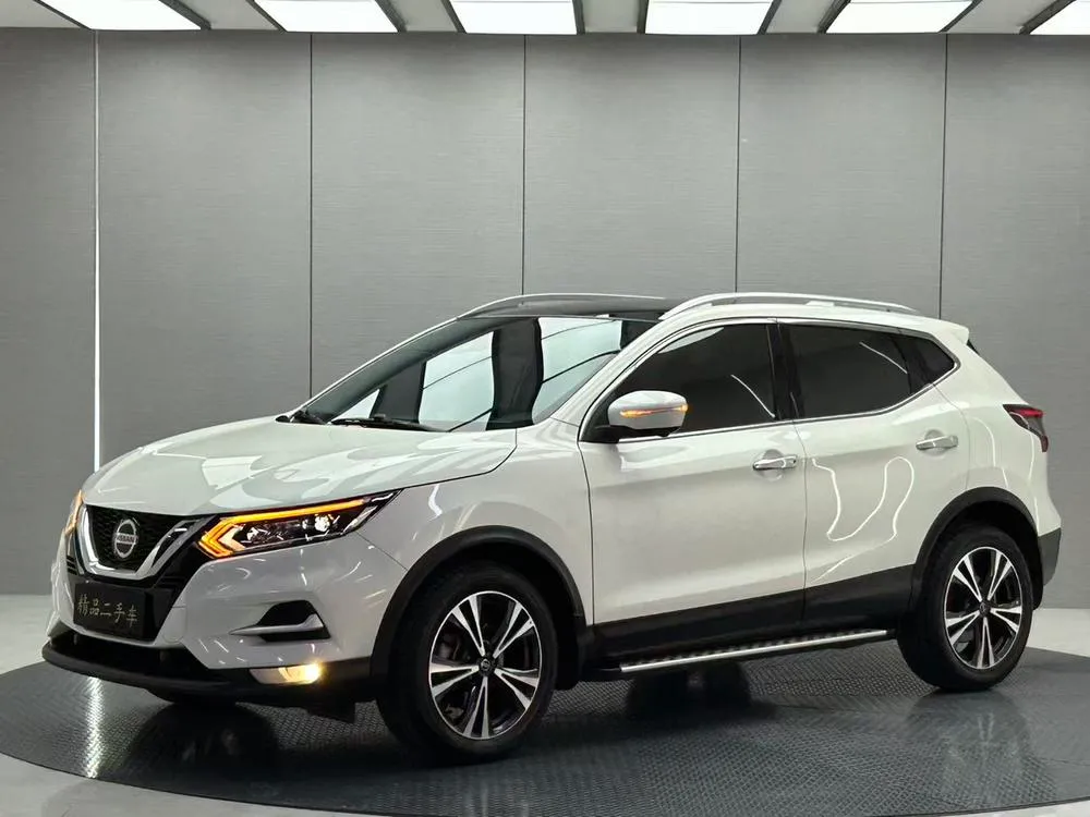 Nissan Qashqai 2.0L XV Prem Pro Luxury Navigator Edition, 2021 — фото 1