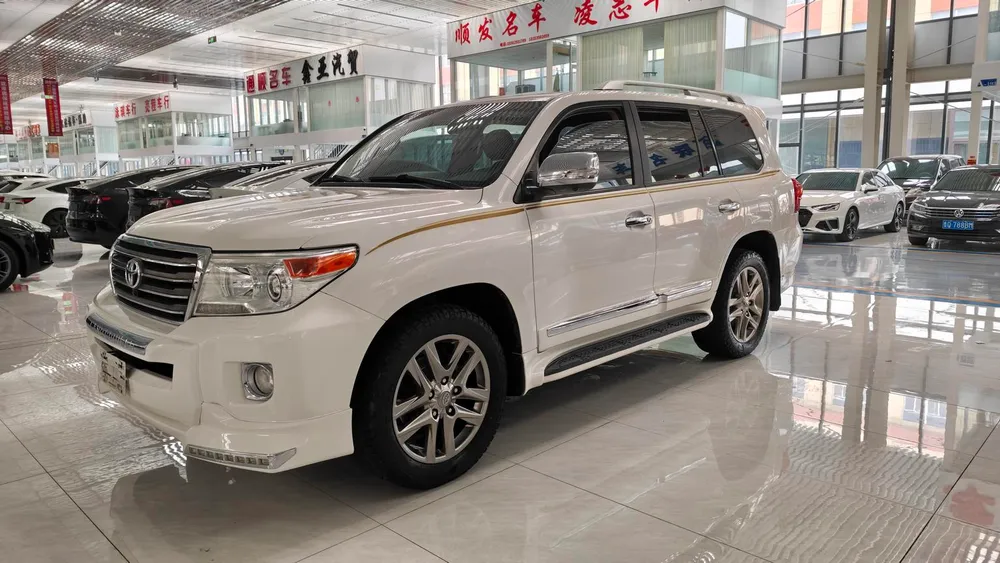 Toyota Land Cruiser (Import), 2014