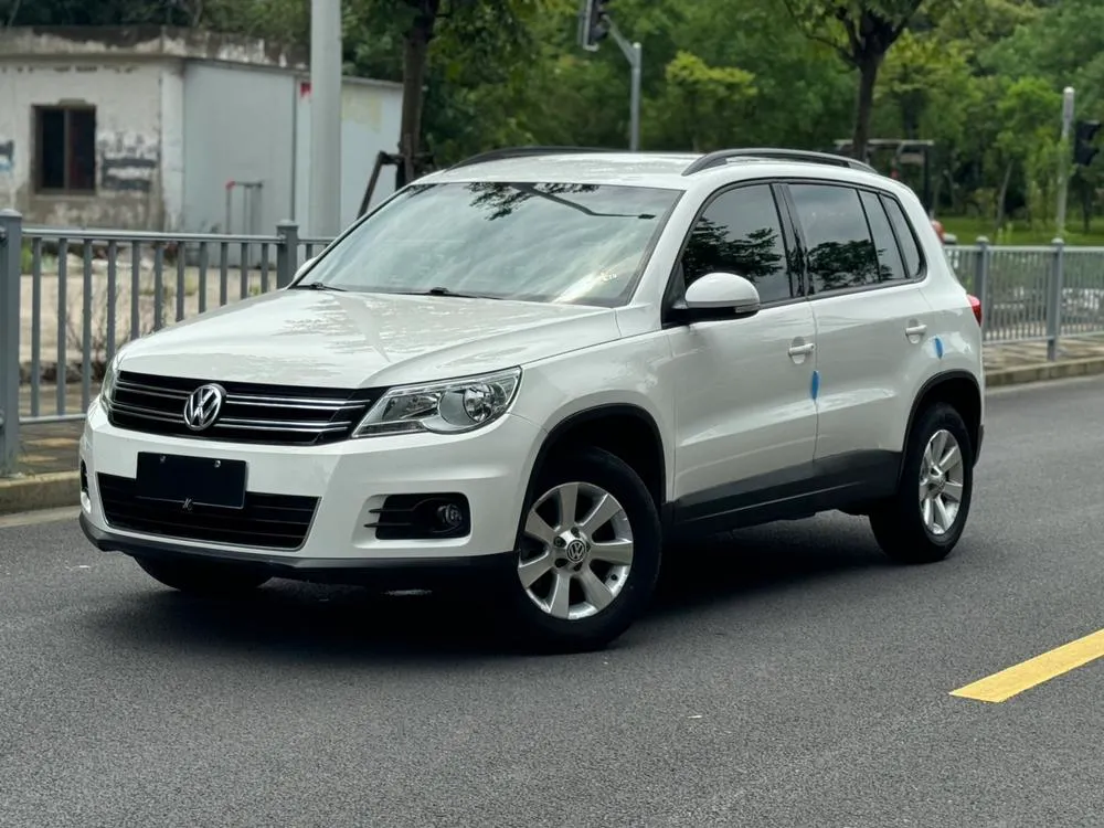 Volkswagen Tiguan 1.8TSI Auto 2WD Style Edition, 2012 — фото 1