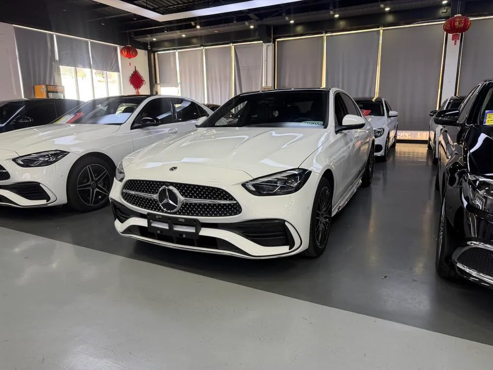 Mercedes-Benz C-Class, 2024