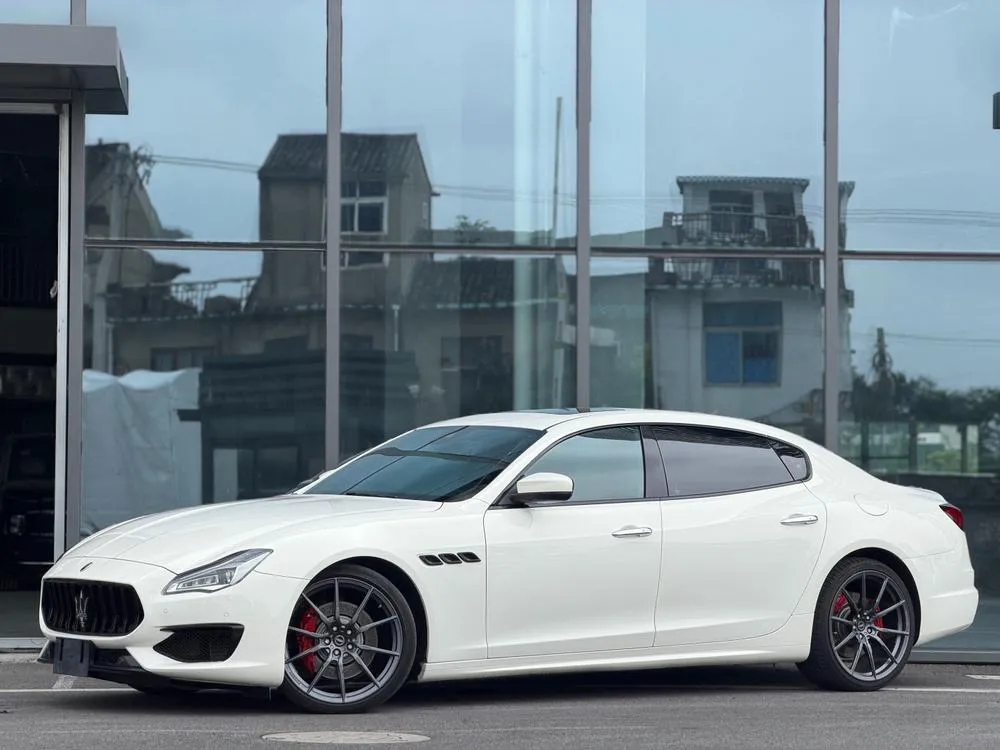 Maserati Quattroporte, 2021