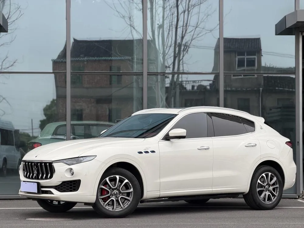 Maserati Levante, 2022