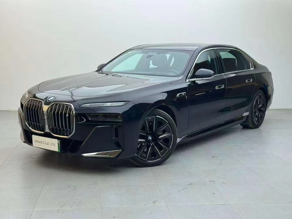 BMW i7, 2023