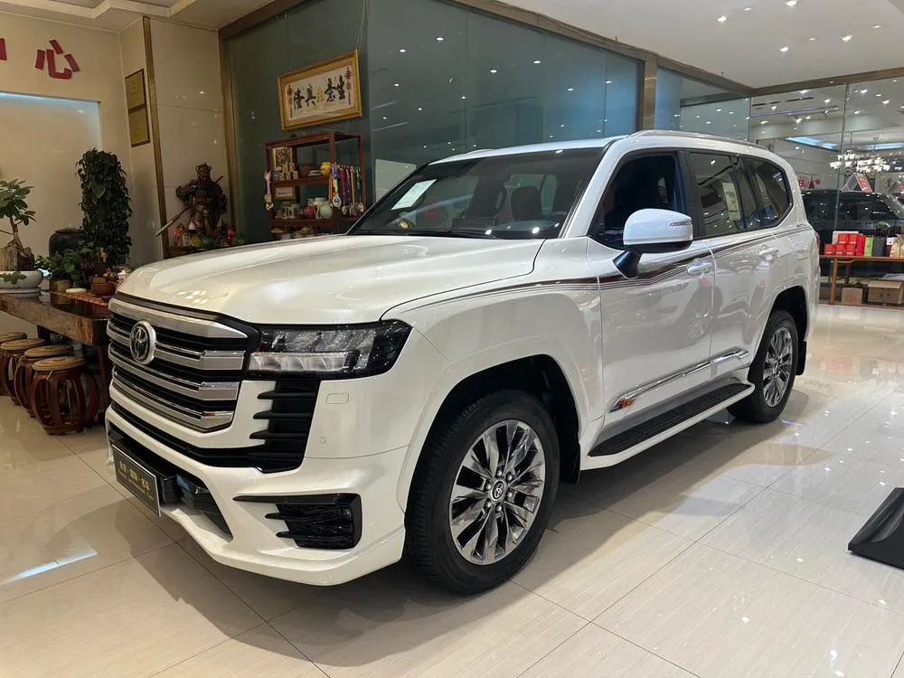 Toyota Land Cruiser (Import), 2023