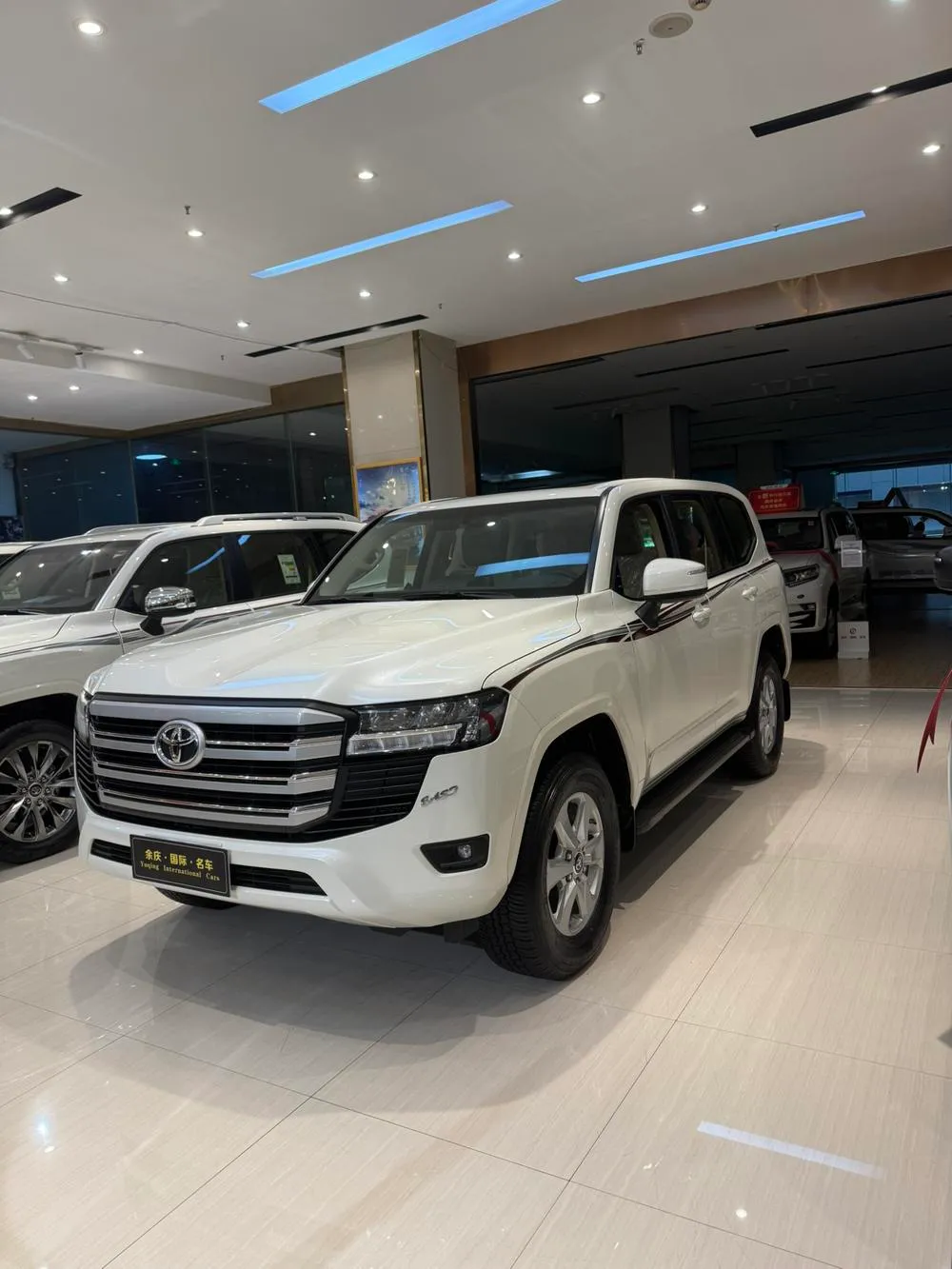 Toyota Land Cruiser (Import), 2025