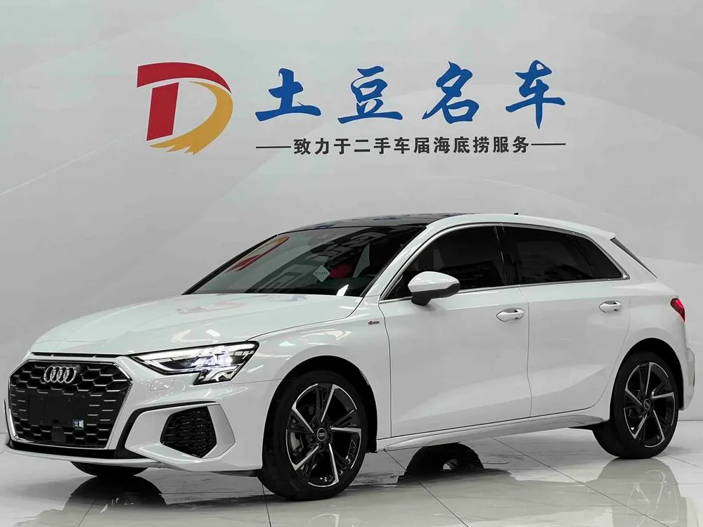 Audi A3 Sportback 35 TFSI Fashion Sport Version, 2023 — фото 1