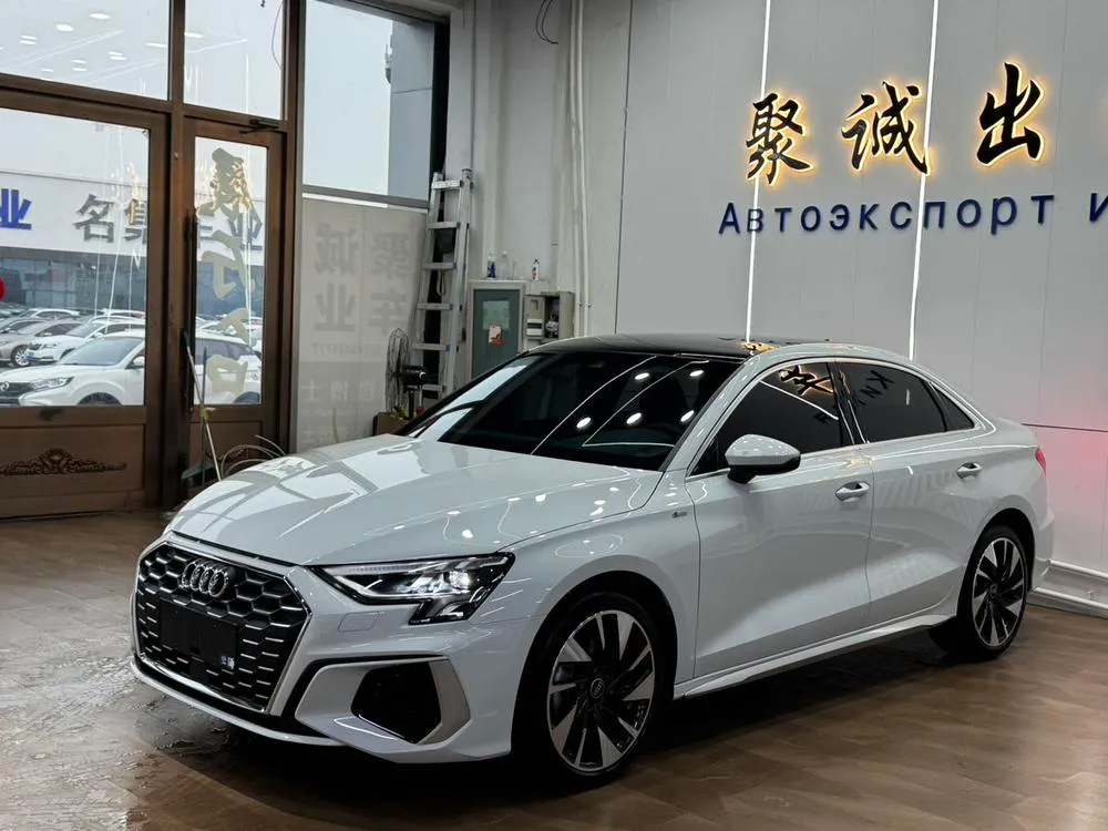 Audi A3 Facelift A3L Limousine 35 TFSI Fashion Sport Version, 2023 — фото 1
