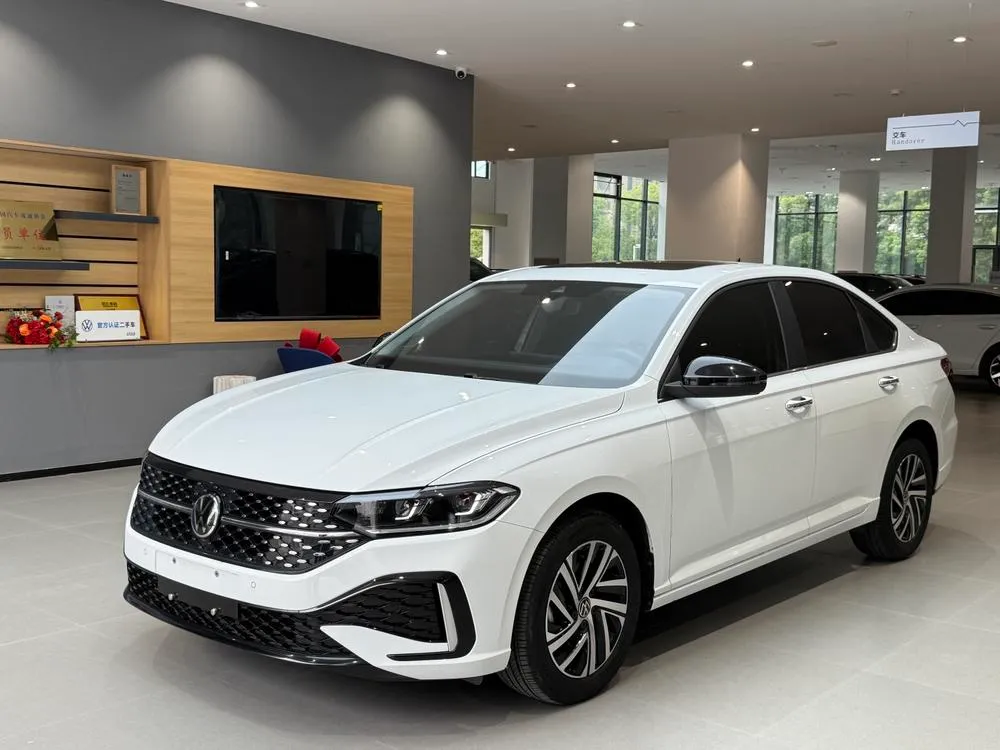 Volkswagen Lavida 300TSI DSG Leading Edition, 2024 — фото 1