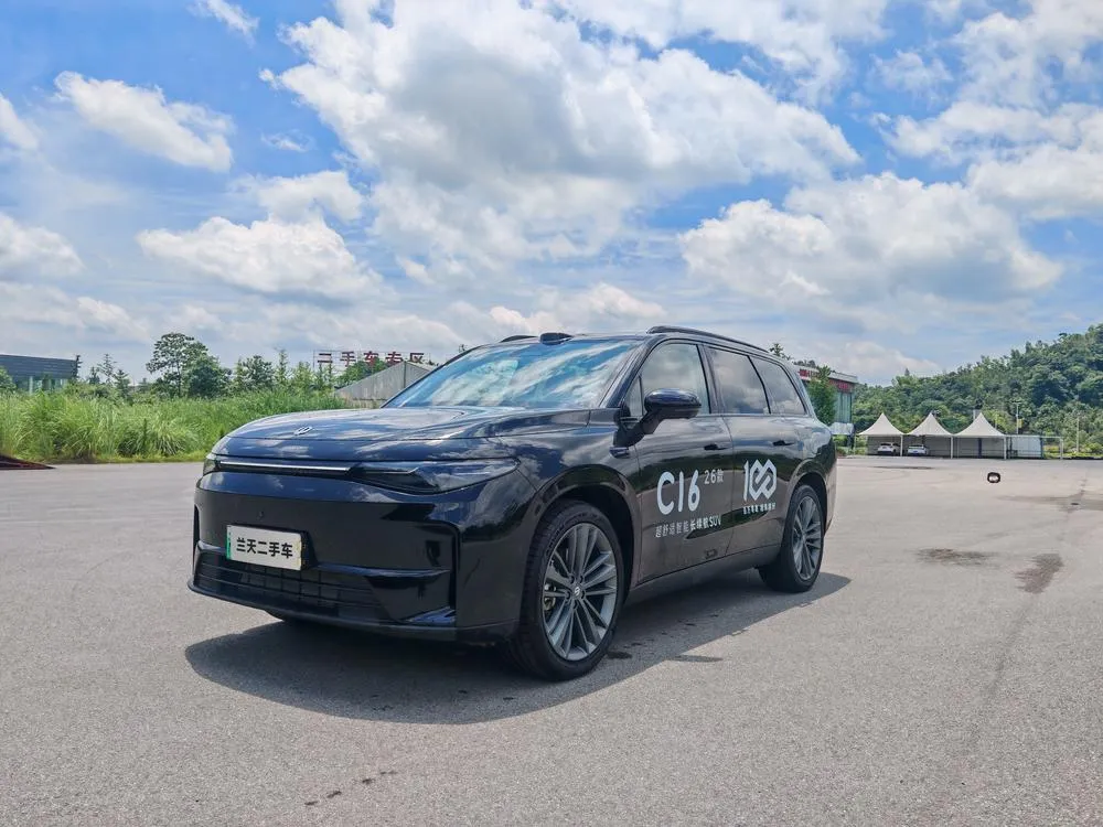 Leapmotor C16 EREV 280 Lidar Premium Edition 6 Seater, 2026 — фото 1