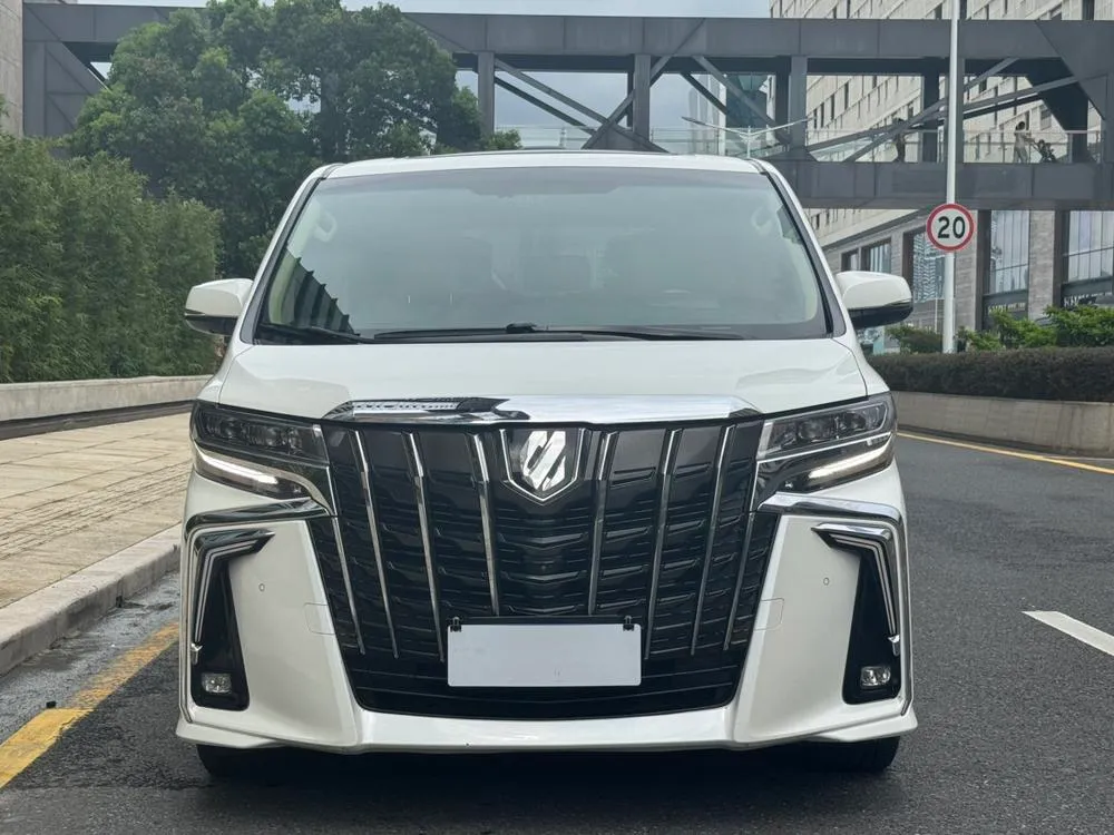Toyota Alphard, 2018