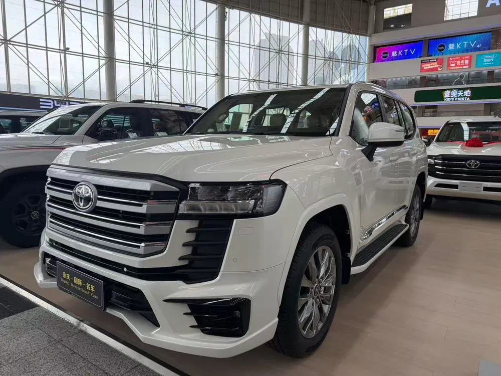 Toyota Land Cruiser (Import), 2025
