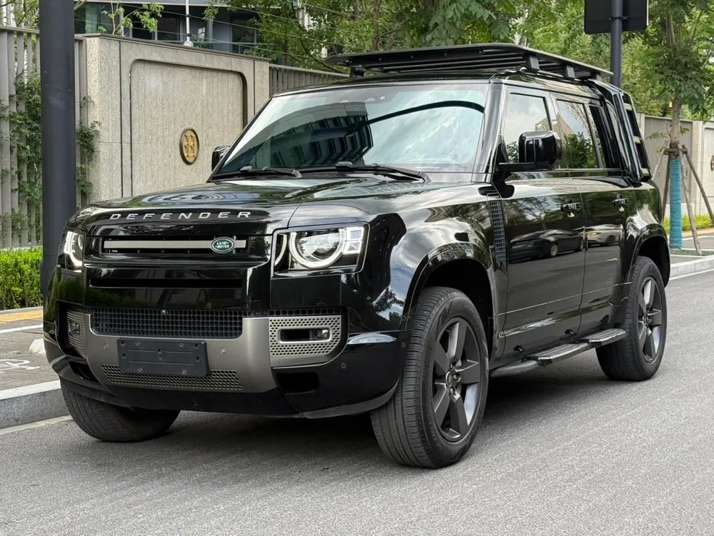 Land Rover Defender, 2023