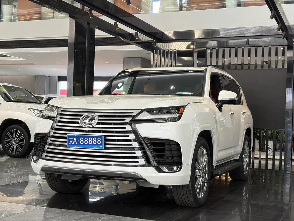 Lexus LX, 2023