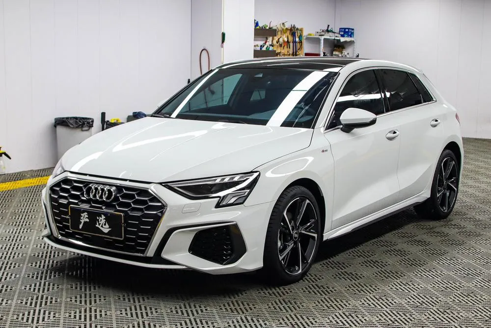 Audi A3 Facelift Sportback 35 TFSI Fashion Sport Version, 2023 — фото 1