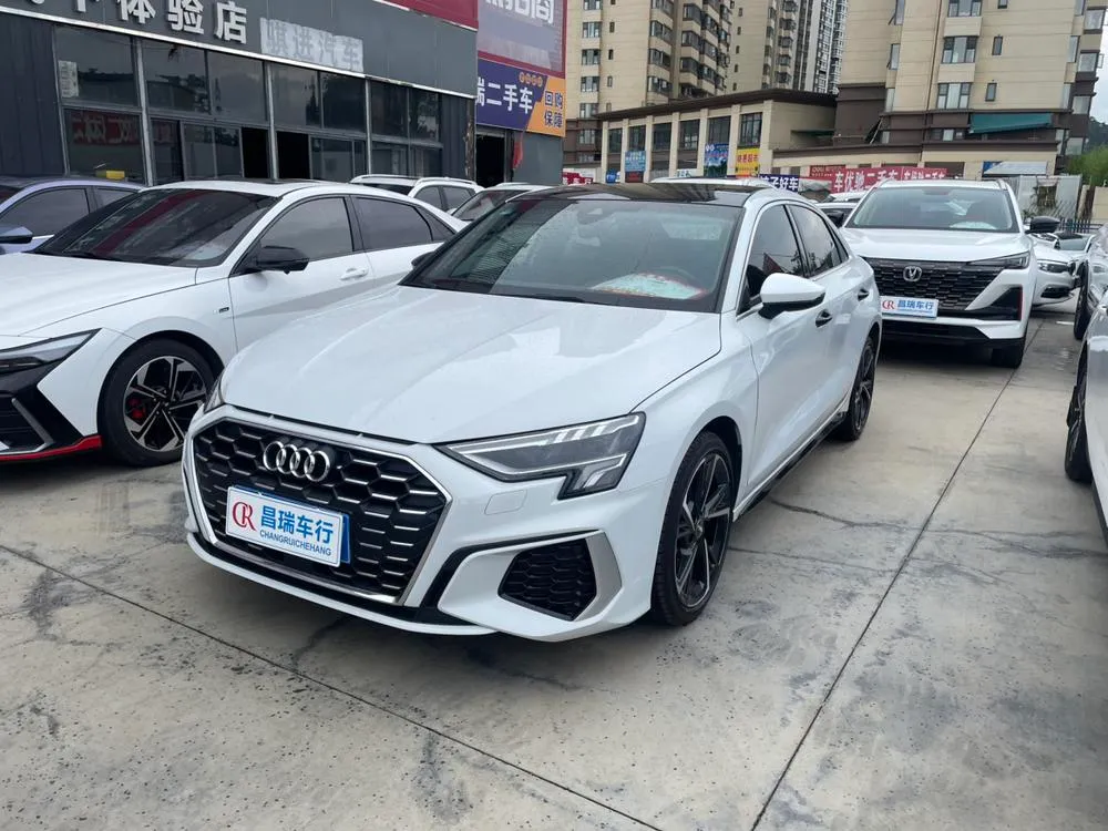 Audi A3 A3L Limousine 35 TFSI Fashion Sport Version, 2021 — фото 1
