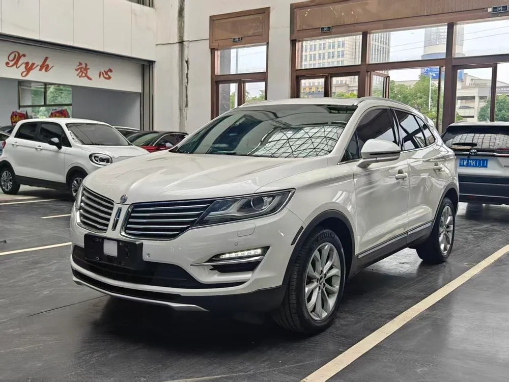 Lincoln MKC, 2017