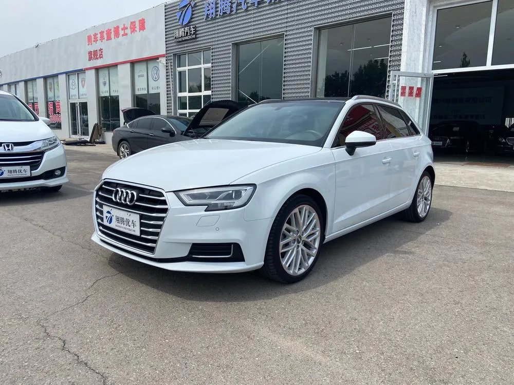 Audi A3 30 Version Sportback 35 TFSI Style Version, 2018 — фото 1