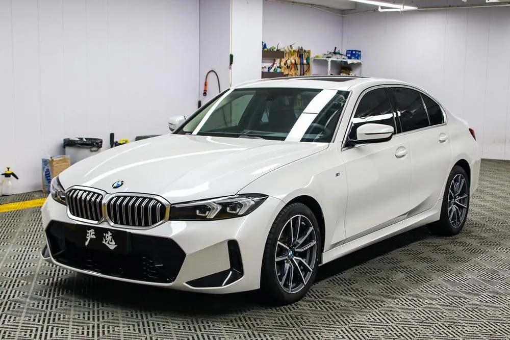 BMW 3-Series, 2023