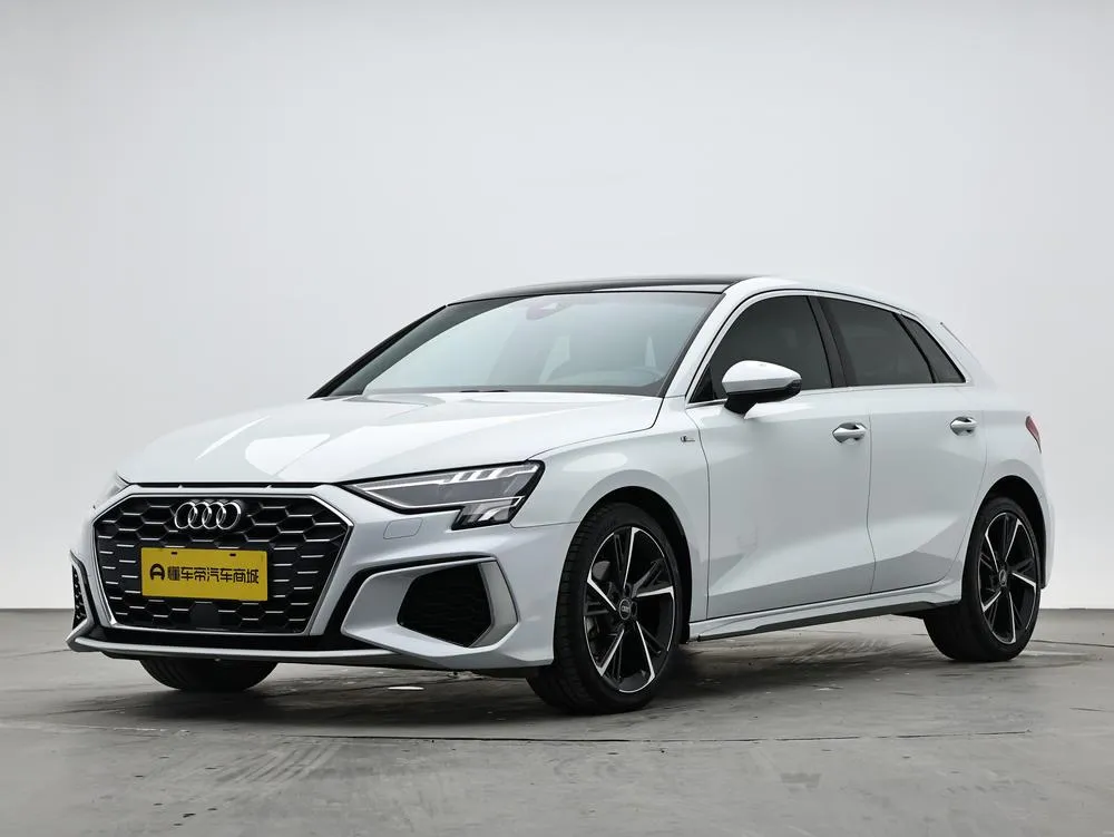 Audi A3 Sportback 35 TFSI Fashion Sport Version, 2022 — фото 1