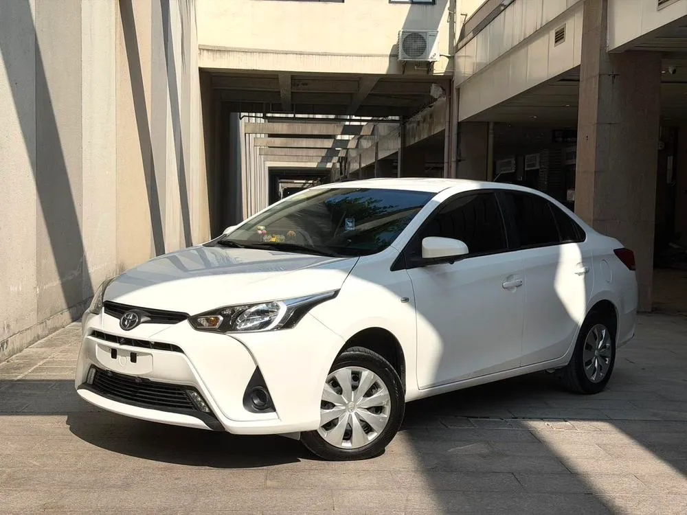 Toyota Yaris L Sedan 1.5E CVT Edition CN6, 2019 — фото 1