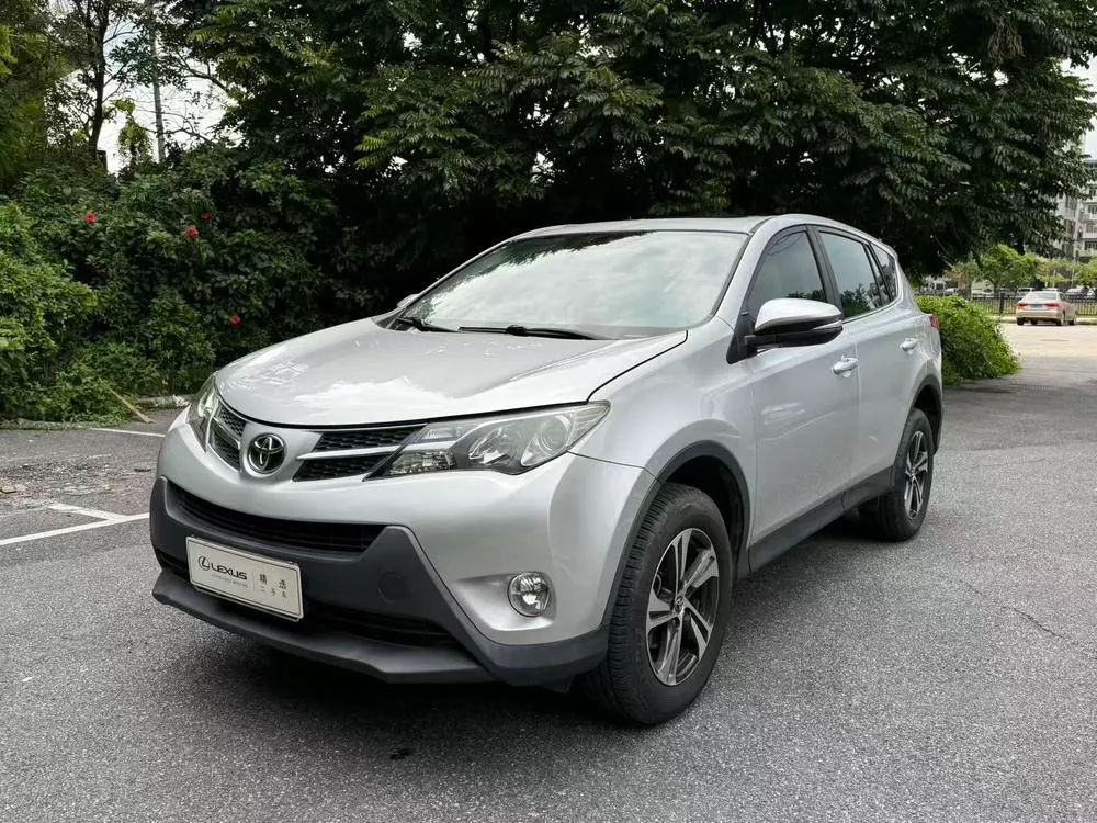 Toyota RAV4, 2015