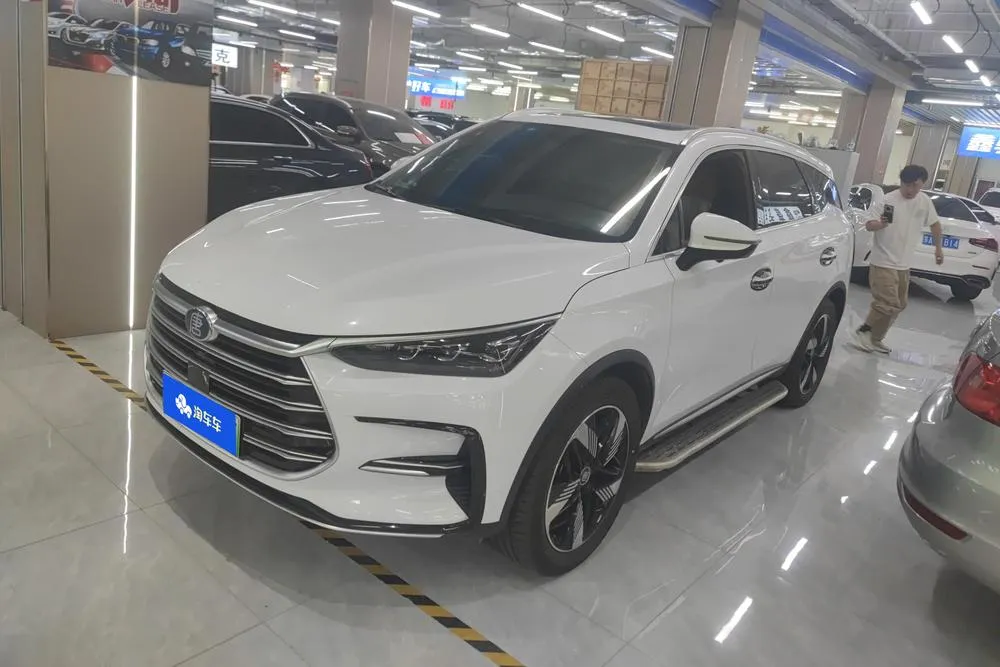 BYD Tang DM DM-i Champion Edition 112KM Premium Version, 2023 — фото 1