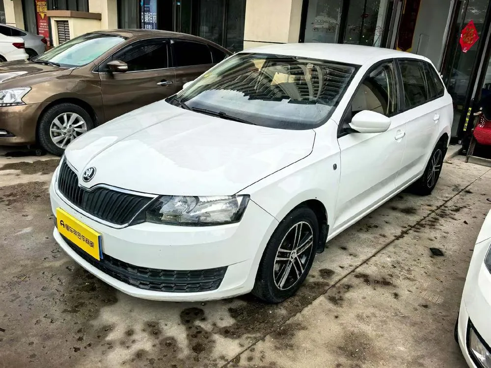 Skoda Rapid Spaceback, 2016
