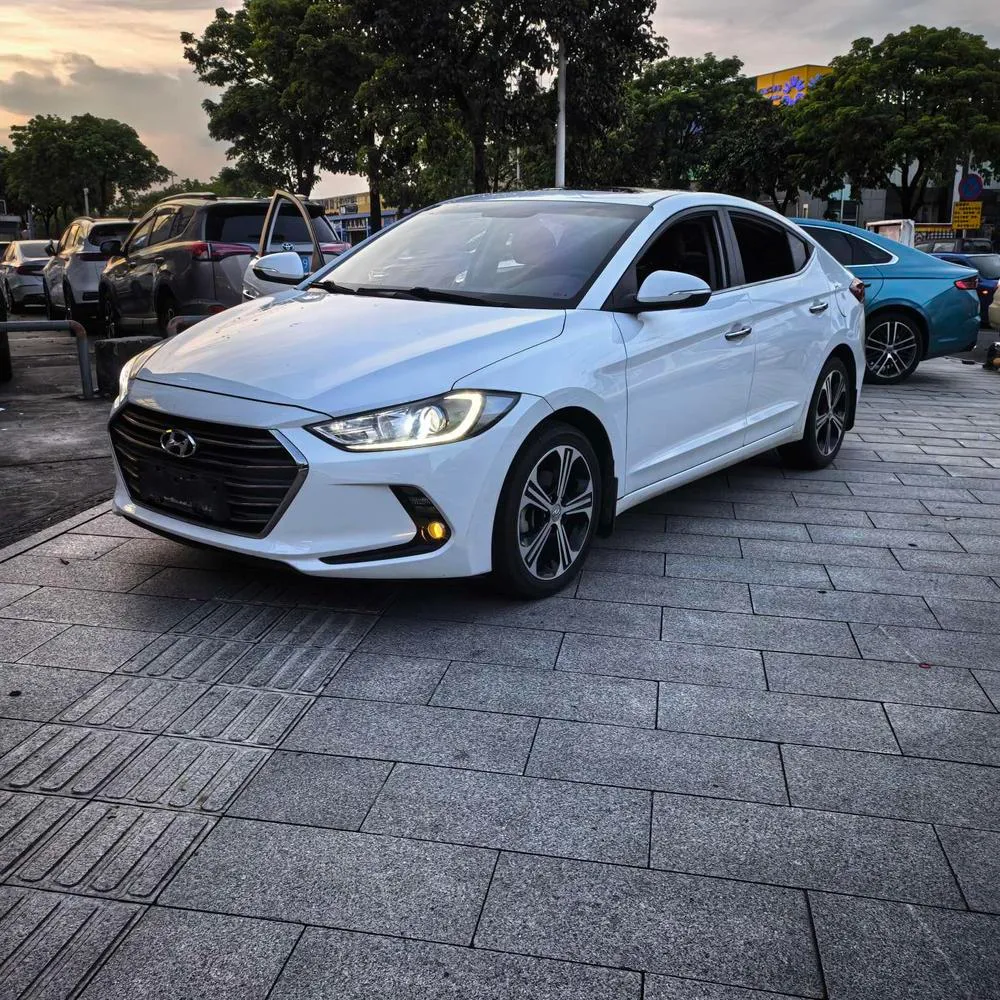 Hyundai Elantra Lingdong 1.4T Dual Clutch Stylish · Version, 2018 — фото 1