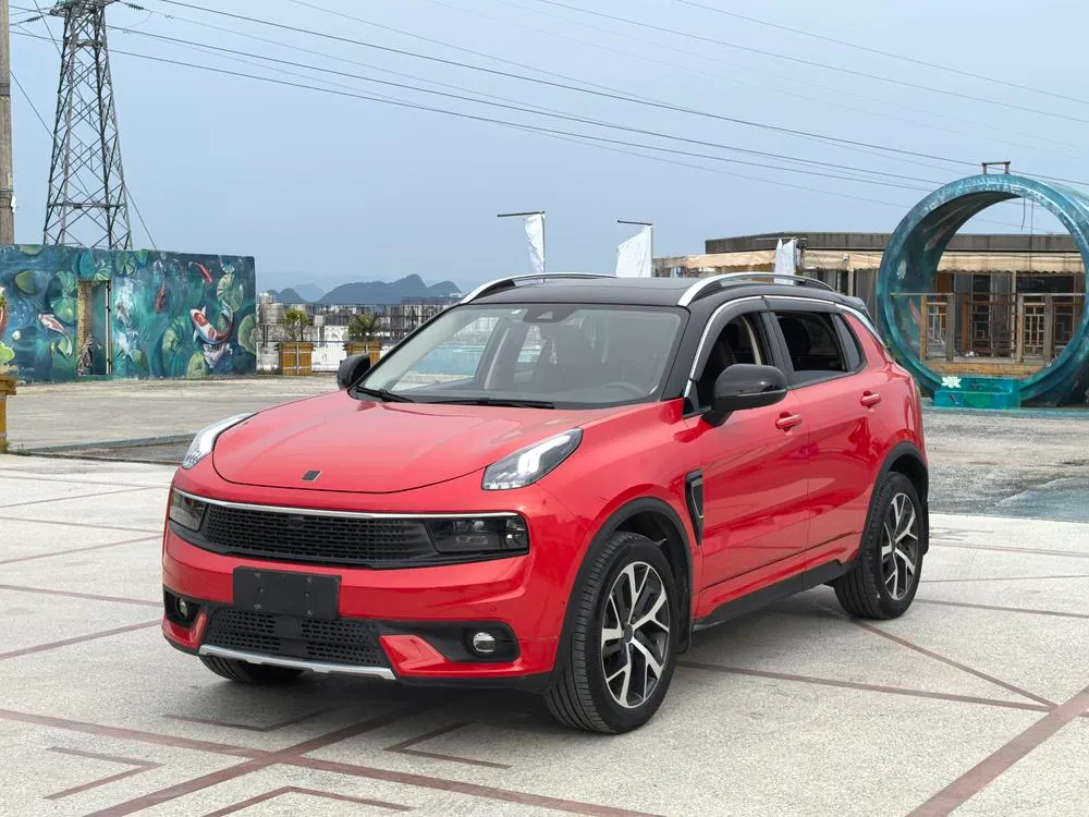 Lynk & Co 01 2.0T 4WD Dynamic Pro Edition, 2017 — фото 1