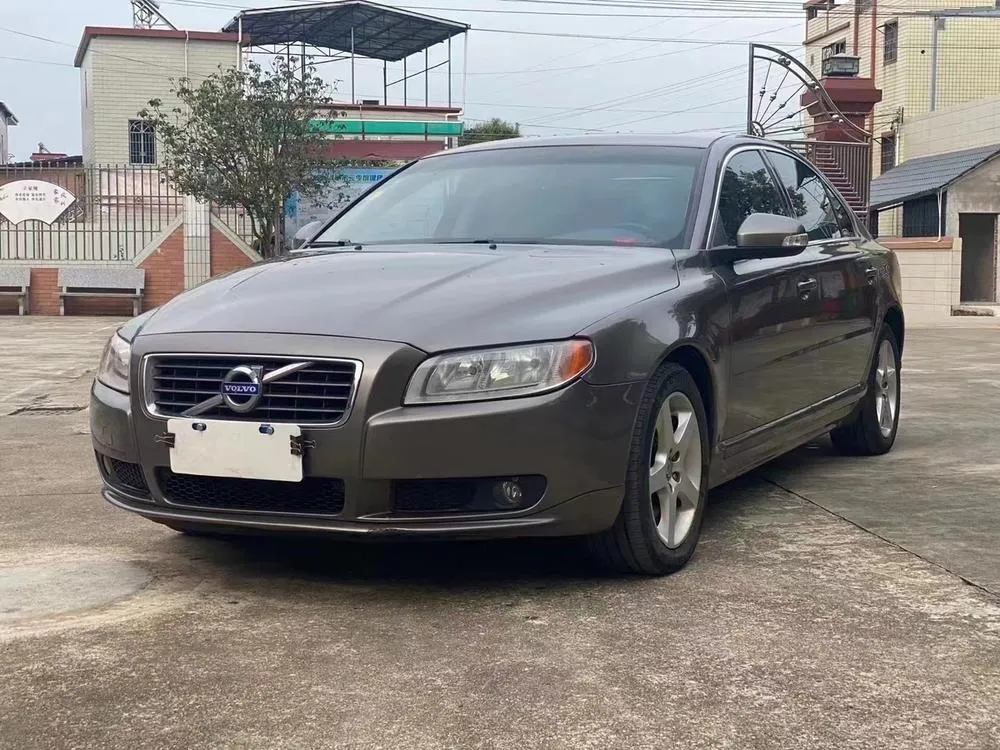 Volvo S80L, 2010