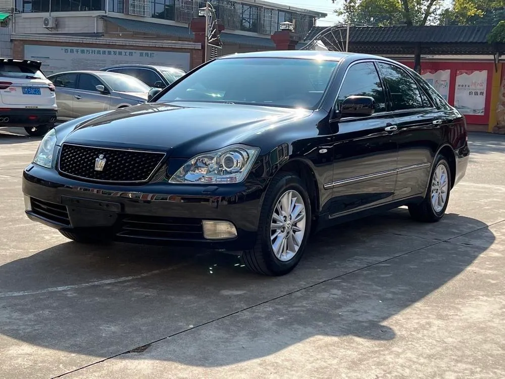 Toyota Crown, 2006