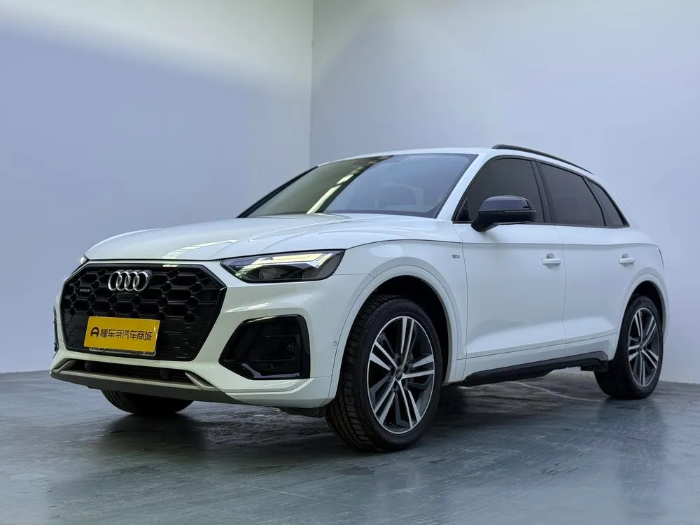 Audi Q5L, 2022