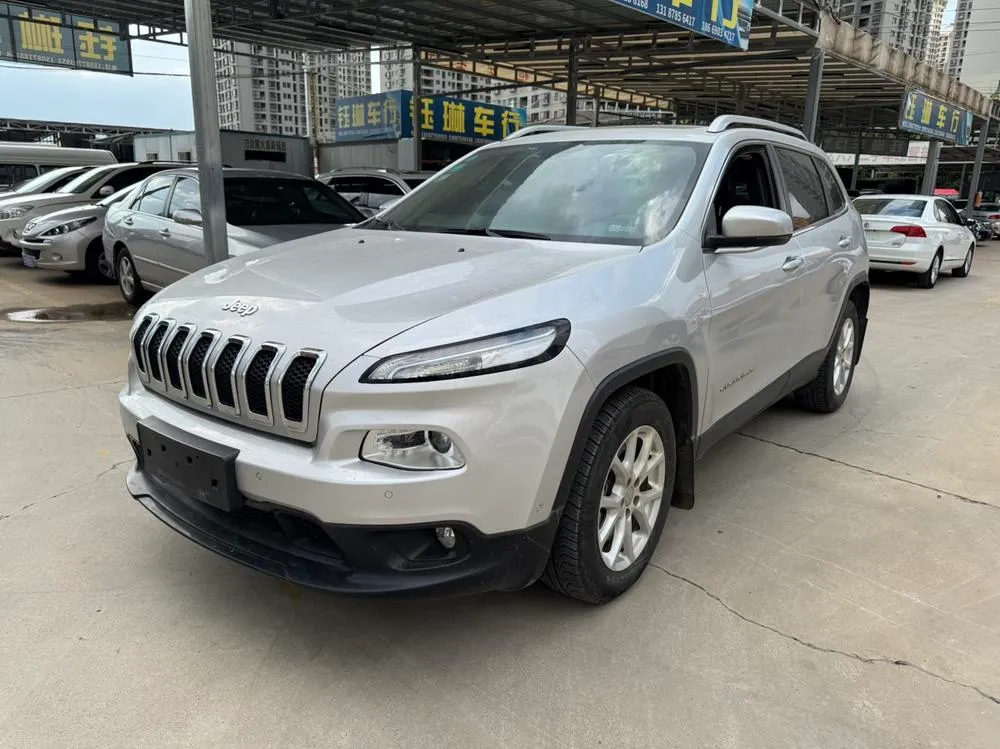 Jeep Cherokee 2.4L Leading Edition, 2016 — фото 1