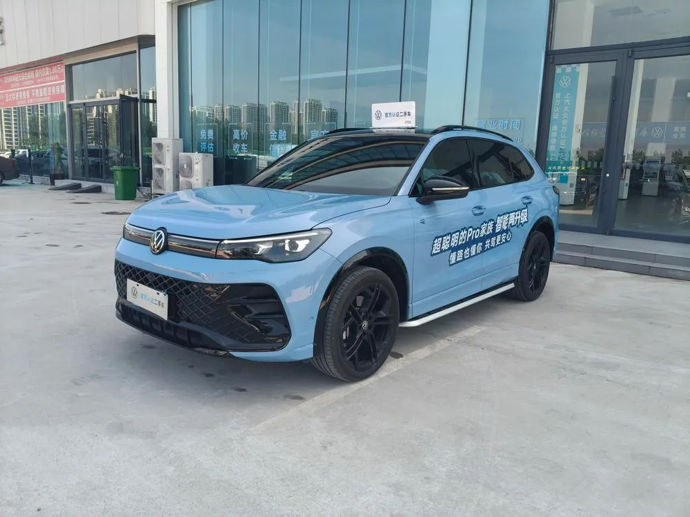 Volkswagen Tiguan L Pro 380TSI 4WD R-Line Premium Edition, 2025 — фото 1